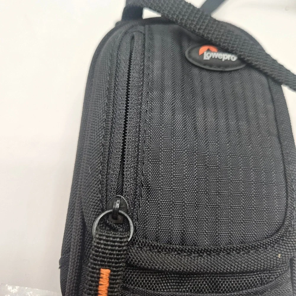 Lowepro Ridge 30 Compact Digital Camera Bag Case Black with Strap and Belt Loop